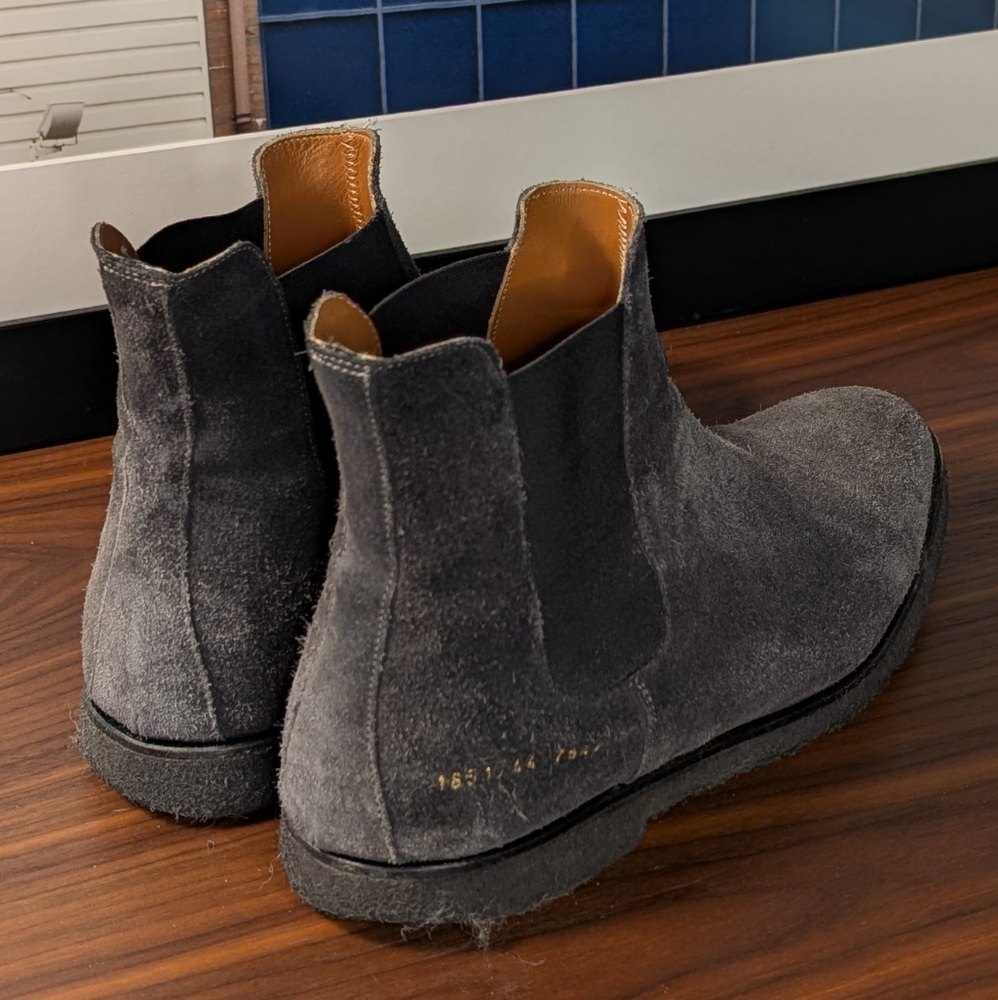 Common projects Chelsea boots in black suede size 44
